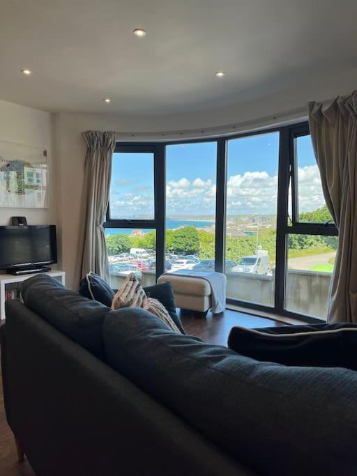 2Bed With Pool & Sea View Apartment Newquay  Bagian luar foto