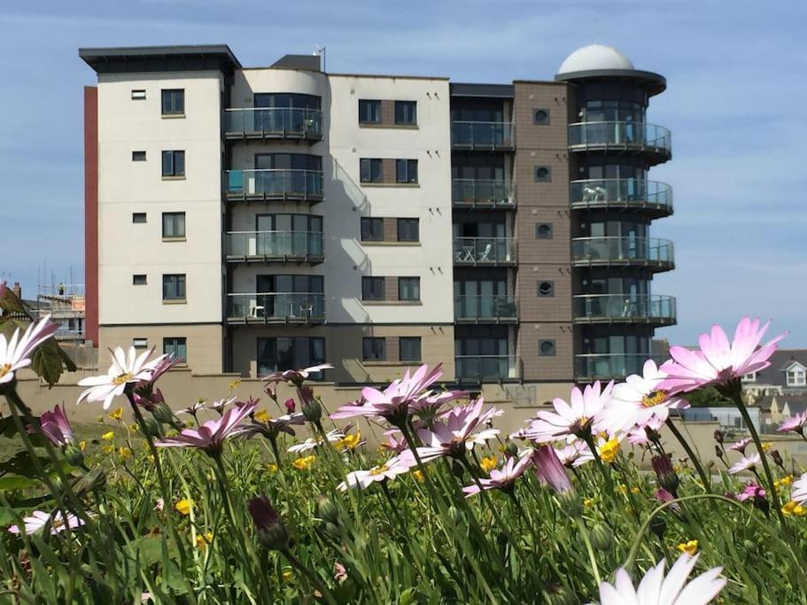 2Bed With Pool & Sea View Apartment Newquay  Bagian luar foto